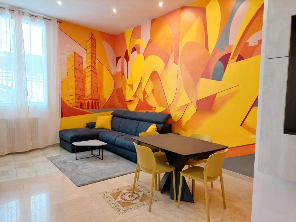 2Towers Holiday House_Centro Storico Di โบโลญญา ภายนอก รูปภาพ