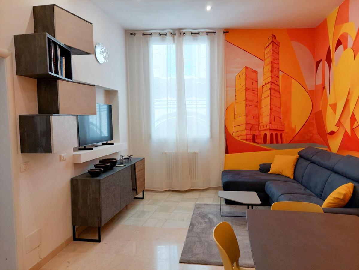 2Towers Holiday House_Centro Storico Di โบโลญญา ภายนอก รูปภาพ