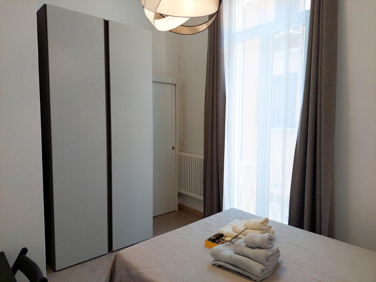 2Towers Holiday House_Centro Storico Di โบโลญญา ภายนอก รูปภาพ