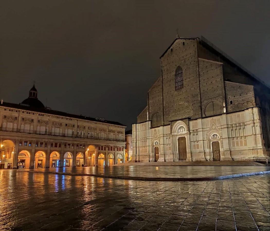 2Towers Holiday House_Centro Storico Di โบโลญญา ภายนอก รูปภาพ